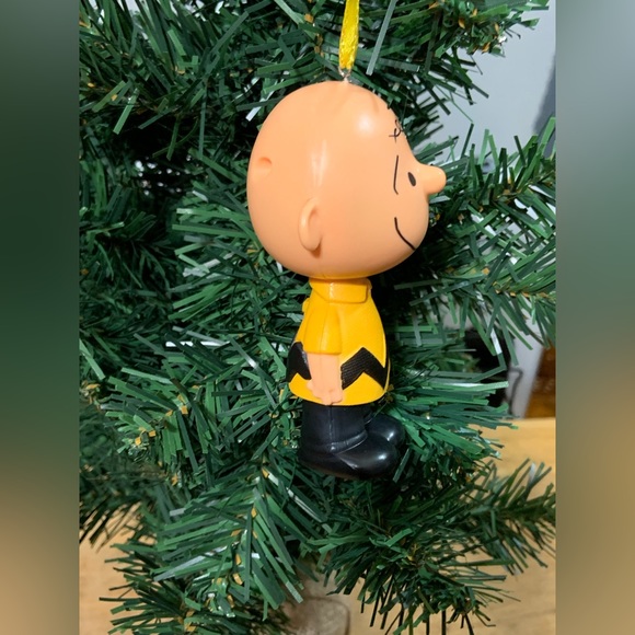 4 for $20 Charlie Brown Christmas Ornament - Picture 9 of 9